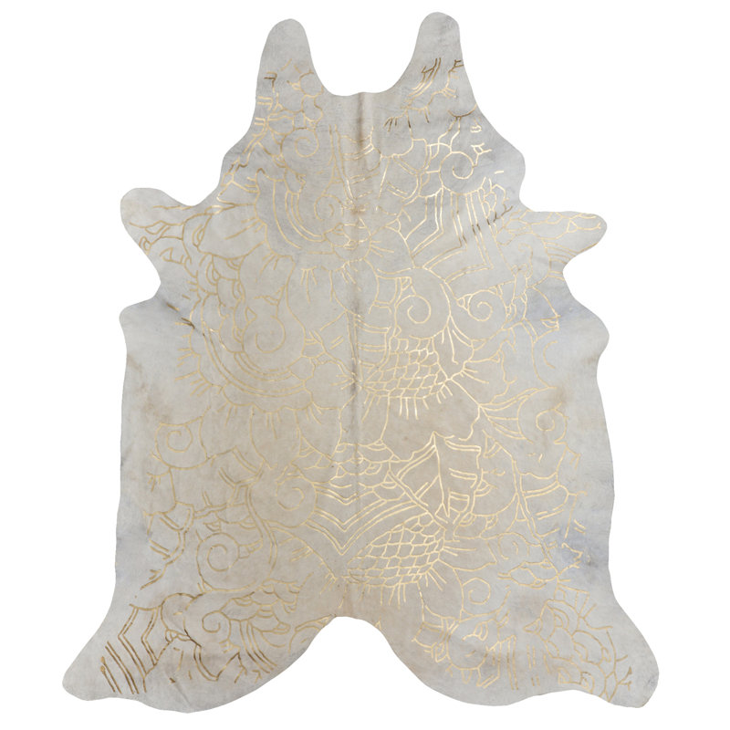 Isola Hide Abstract Handmade Hand-Tufted Novelty 6' x 7' Cowhide Area Rug in Gold/Caramel, Novelty 6' x 7' , Beige