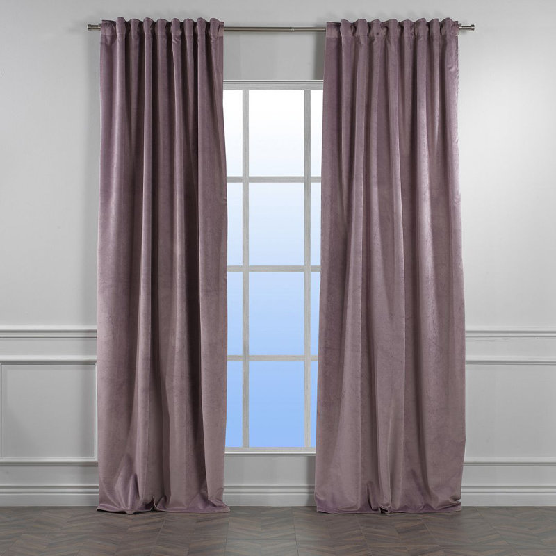 Panneau simple décoratif extra large en velours mat sur mesure, L 52 po x L 132 po, 73 LILAS LUSTRE