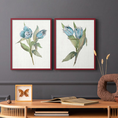 «Blue Tulip Picks I», reproduction encadrée de qualité supérieure - prête à être accrochée - aucun clou requis - aucun clou requis