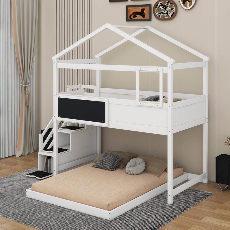 Lit simple superposé au dessus d'un lit double avec tableau noir, Blanc