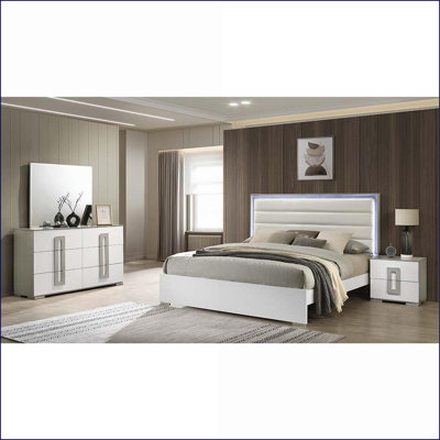 Ensemble de chambre à coucher 4 pièces grand lit contemporain Olivia avec tête de lit à DEL en bois blanc Gris clair | Bois | Commodes doubles