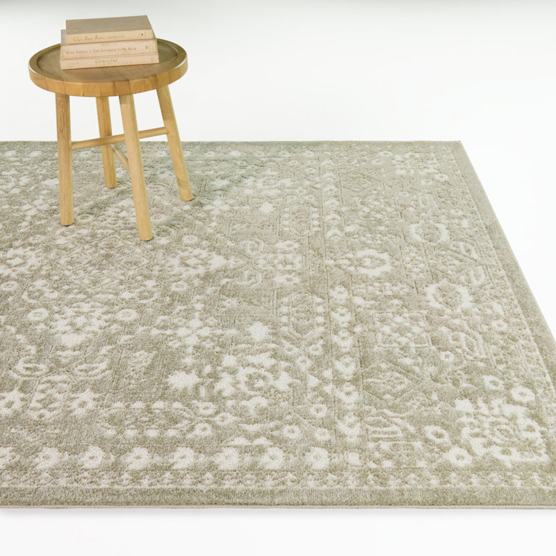 Tapis traditionnel olive Macedonio, Olive, 7 pi 10 po x 10 pi