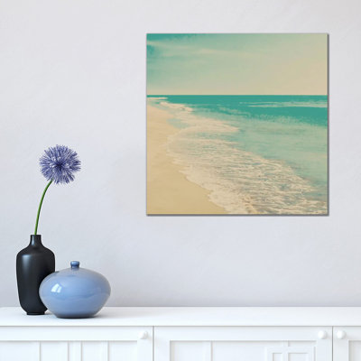 Vintage Beach by Caroline Mint - Print on Canvas