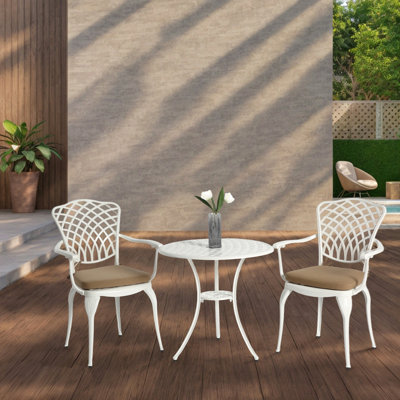 Ensemble bistro 3 pièces pour terrasse et ensemble bistro en fonte d'aluminium avec ensemble de 2 chaises avec trou pour parasol, ensemble bistro toutes saisons en métal, ensemble de mobilier d'extérieur pour jardin avec coussin