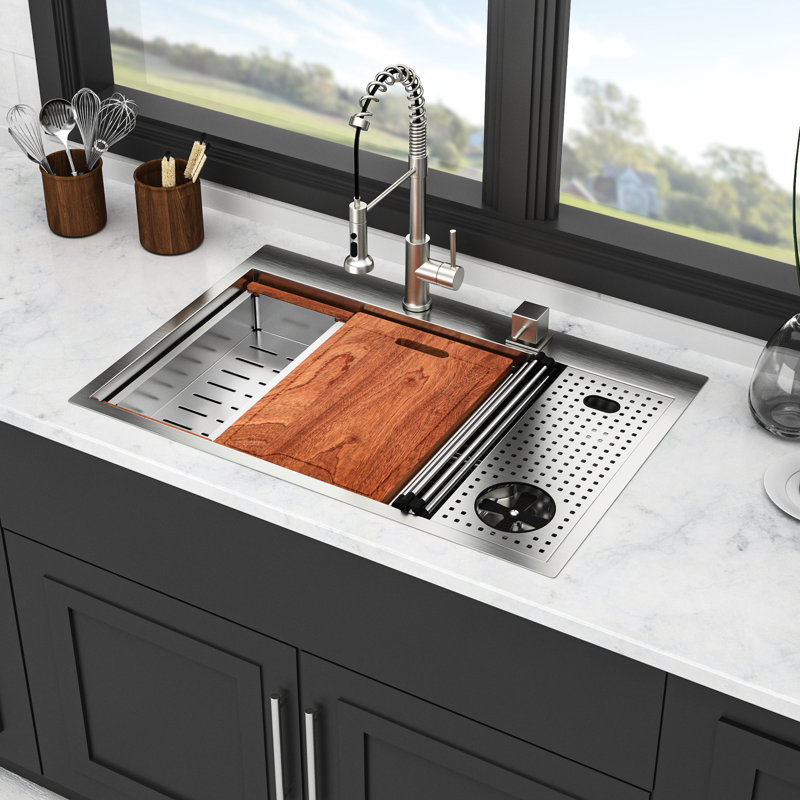 Évier de cuisine 33 po avec rondelle en acier inoxydable, longueur intérieure de 31 po pour une surface lisse et spacieuse facile à nettoyer