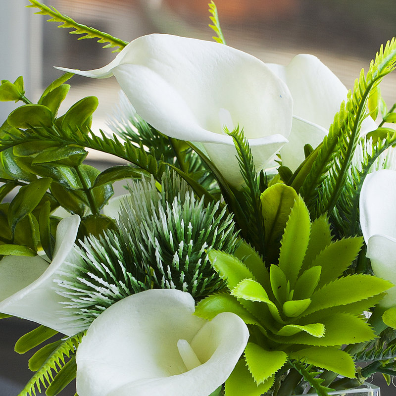 Lillies Arrangement in Vase