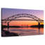Coucher de soleil sur le pont Bourne-106308530