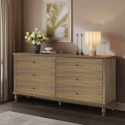 Commode double 6 tiroirs en bois pour chambre à coucher, finition en bois brûlé brun clair avec glissières à fermeture automatique et poignées en cuivre