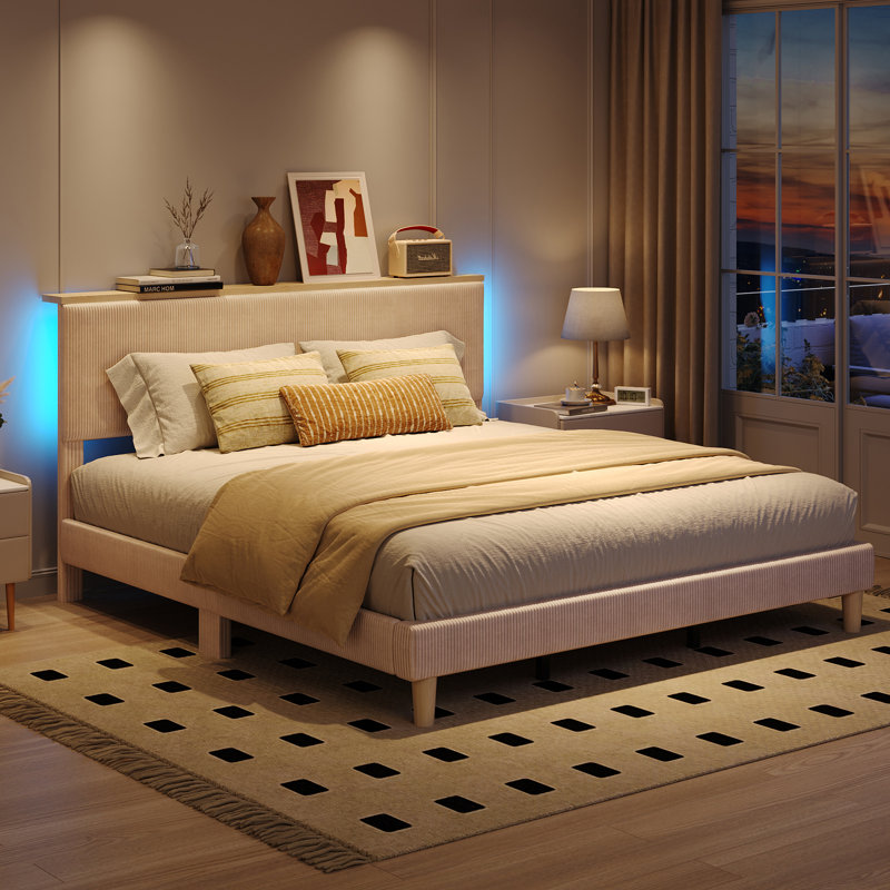 Lit plateforme tapissier Samiha avec tête d'éclairage DEL, Grand, Beige