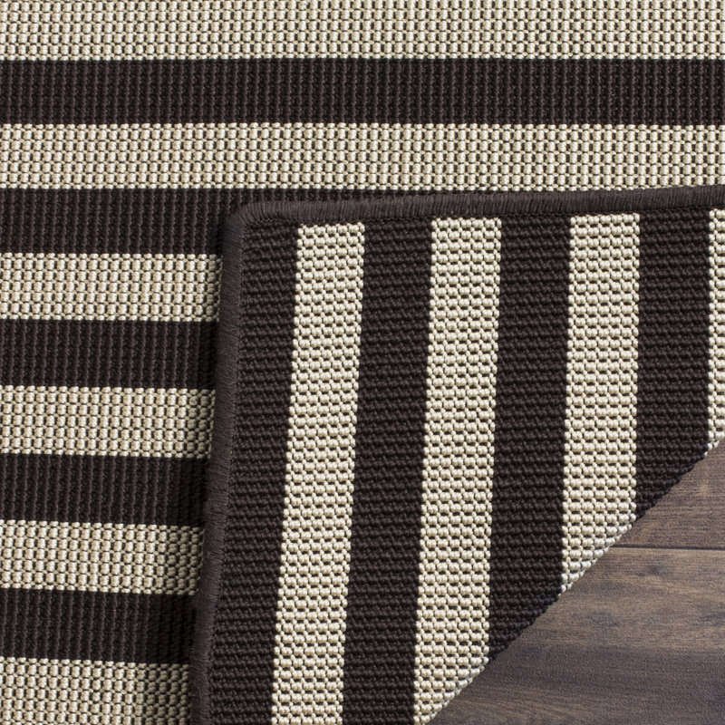 Tapis ivoire / brun Petterson, Rectangle 3 pi 6 po x 5 pi 6 po