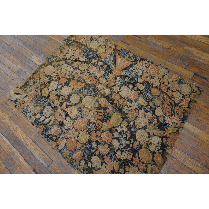Tapis antique antique du début du 18e siècle à motif floral anglais