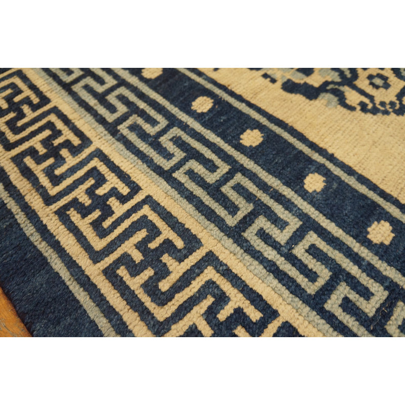 Hand Knotted Wool Oriental Area Rug