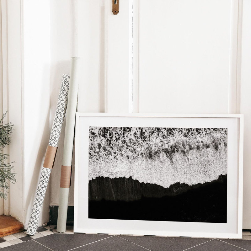 «Black Shores At Dawn», Single Picture Frame without Mat, Noir, H 42 po x l 62 po
