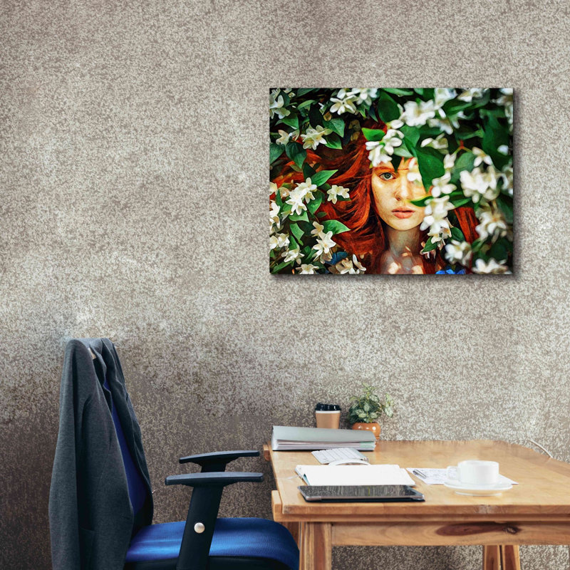 «Hidden Beauty» par Ashley Aldridge, impression sur toile giclée sur toile, H 26 po x l 34 po x P 1,5 po