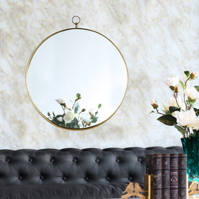 Miroir doré 24 po x 28 po avec cadre en fer. Ajoutez un élément glamour à votre salon, votre chambre à coucher, votre meuble-lavabo, votre entrée et votre couloir. Élégant