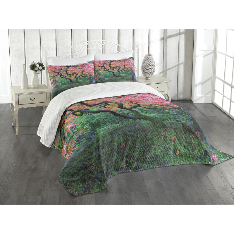 Ambesonne Tree Bedspread Red Leaf Maple, King Bedspread + 2 Standard Shams