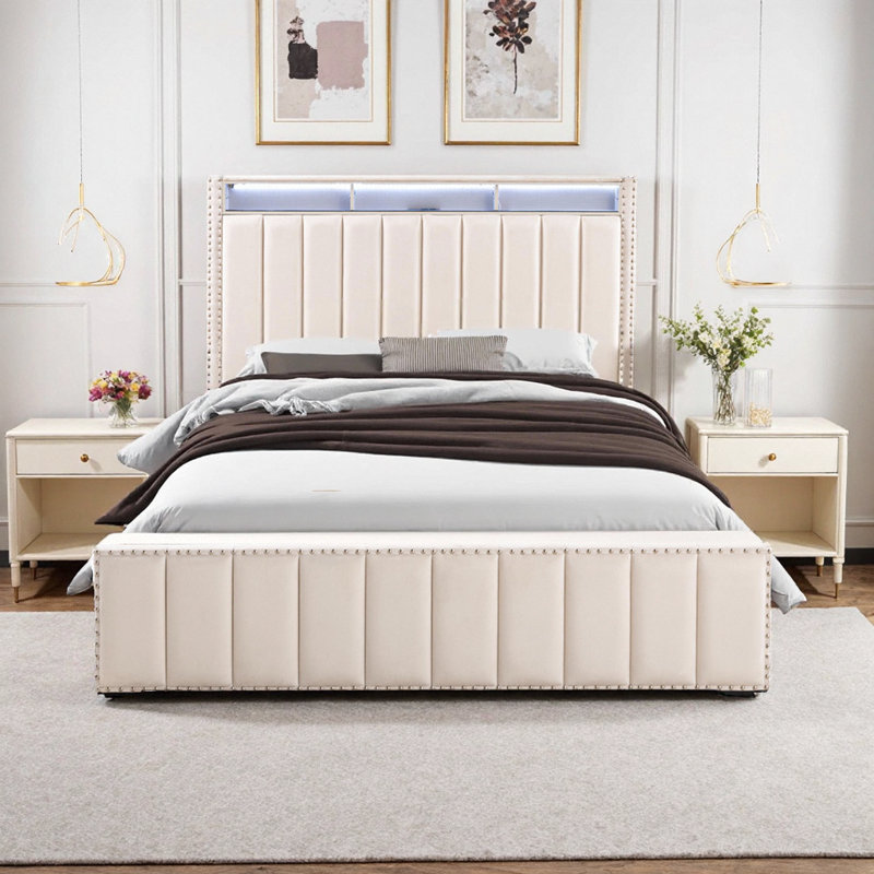 Structure de lit grand moderne avec tablette de tête de lit intégrée et lumières DEL - Lit plateforme tapissier avec rangement beige