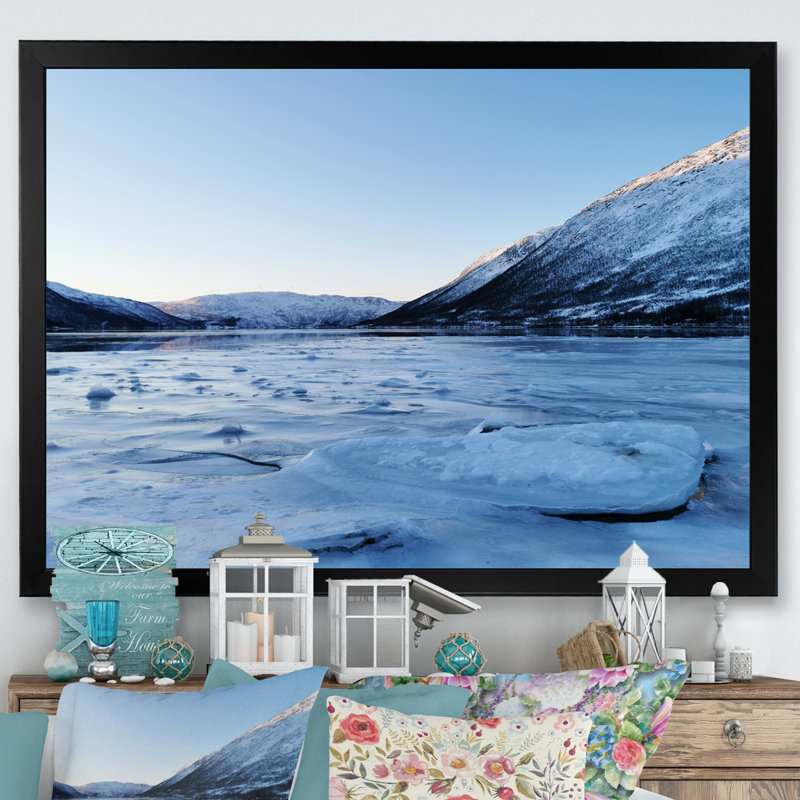 «Winter Lake in Alaska», reproduction sur toile, Cadre photo noir, H 24 po x l 32 po x P 1 po