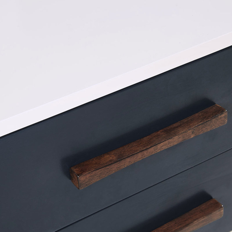 Charmante table de chevet avec rangement - chambre à coucher élégante et marine