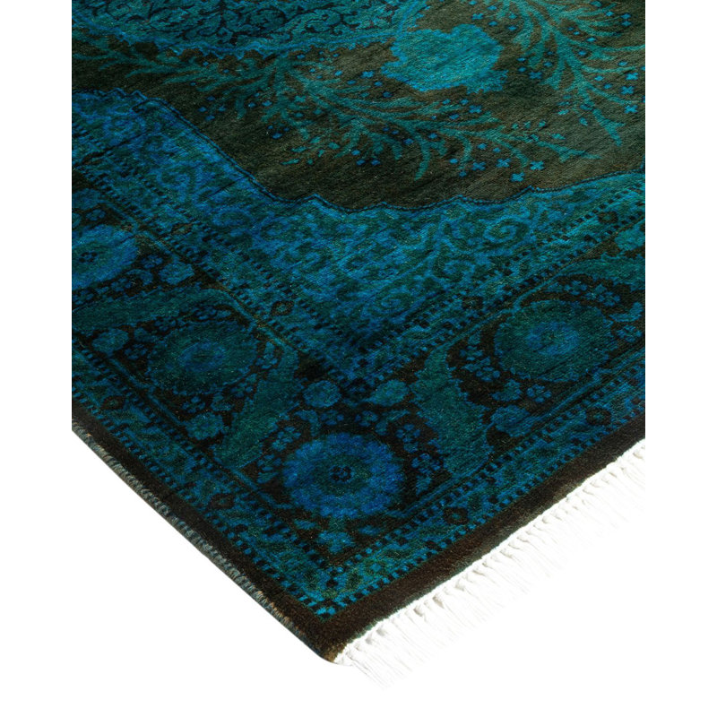 Fine Vibrance One-of-a-Kind 2'8" X 4'1" Hand Knotted Area Rug