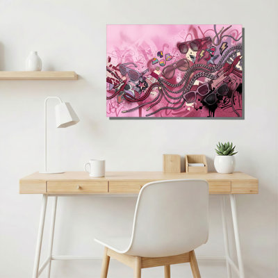 "Rose", lunettes de soleil roses et chaînes argentées sur toile graffiti