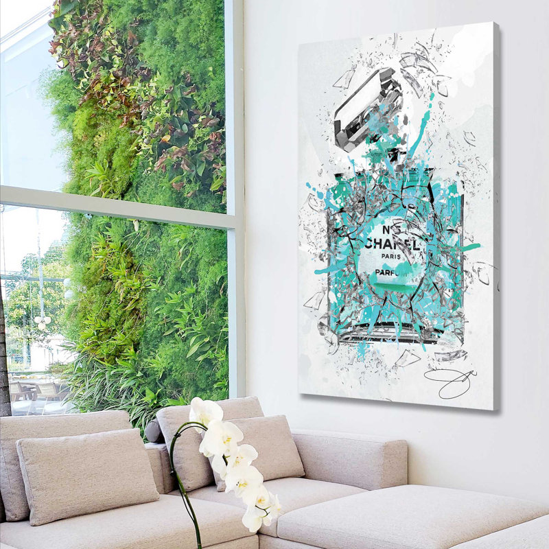 «Assez déjà» (vertical) - impression, Toile tendue, H 48 po x l 28 po x P 1,5 po
