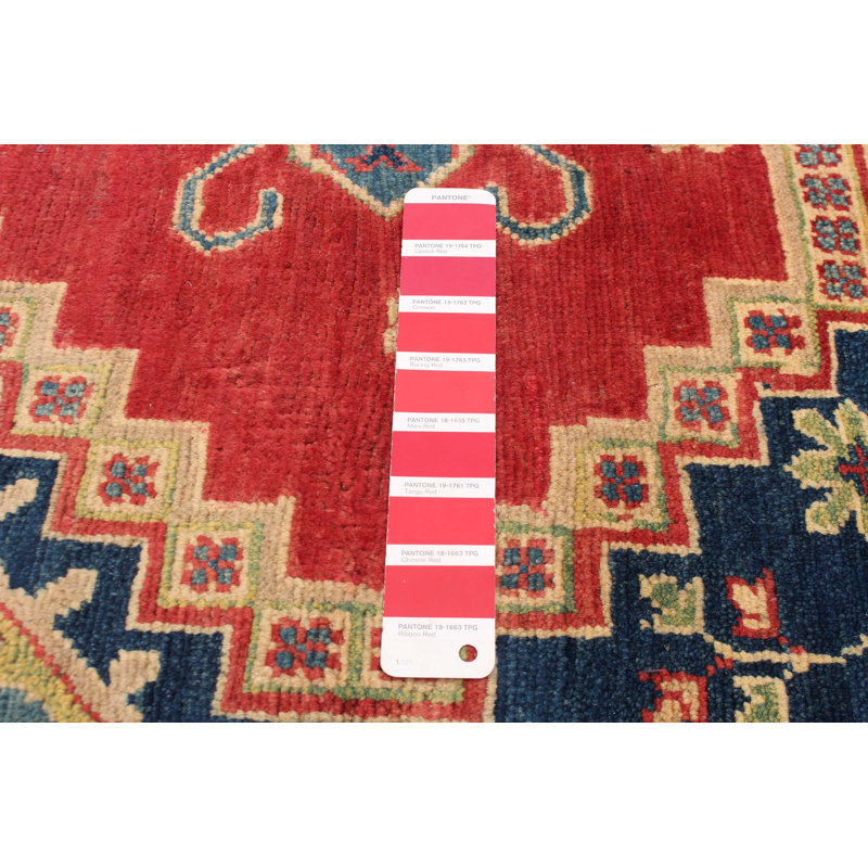 Tapis rouge Finest Ghazni 6 pi 3 po x 9 pi 7 po
