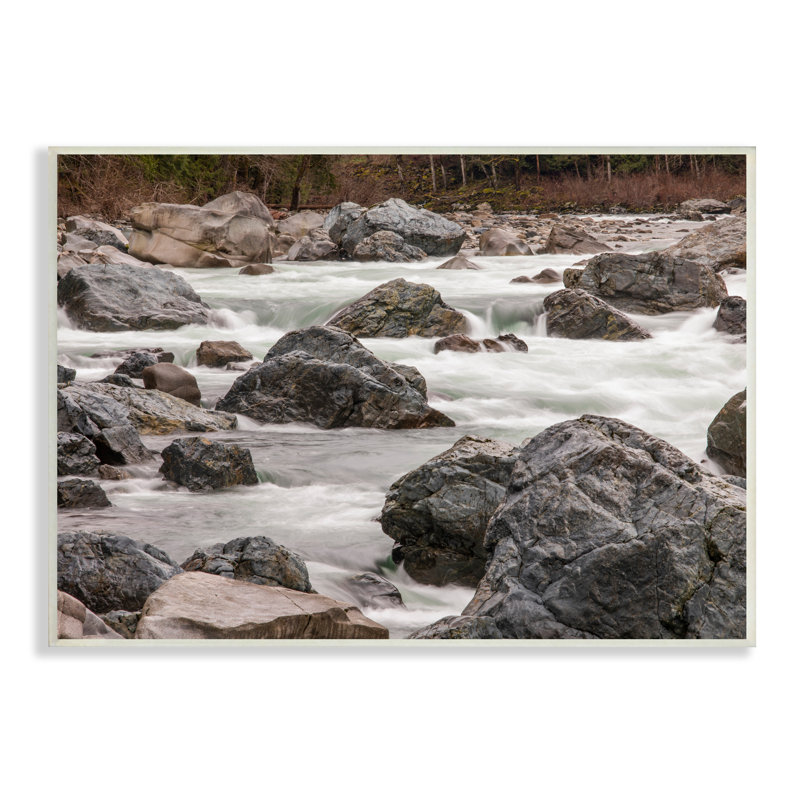 Rocky River Stream, eau qui coule, terre, par Matheson 935, H 10 po x l 15 po x P 0,5 po, Plaque murale