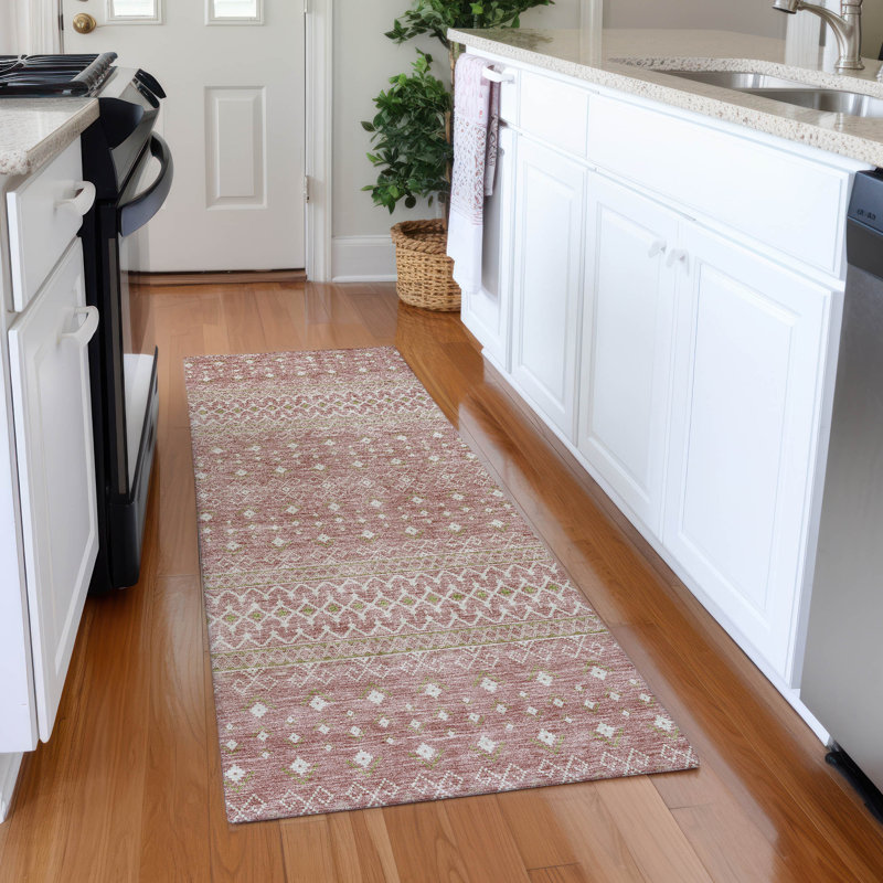 Bhavya Geometric Indoor Rug, Runner 2'3" x 7'6"
