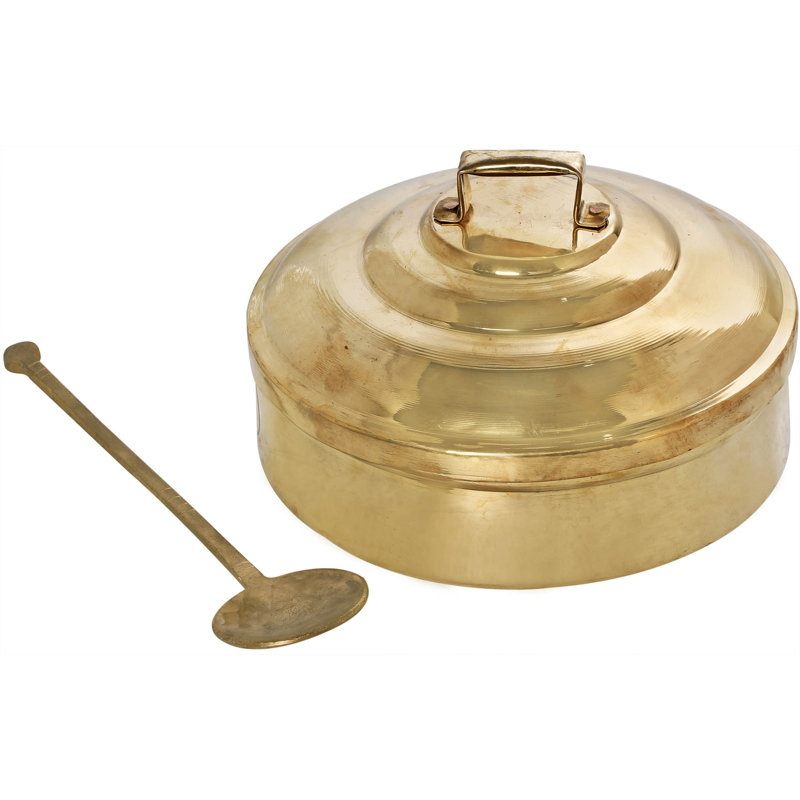 Récipient et cuillère pour distribuer le prasadam