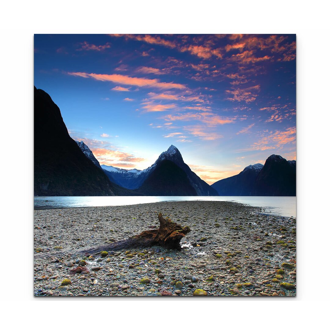 Leinwandbild Sonnenuntergang in einem Gebirge in Neuseeland