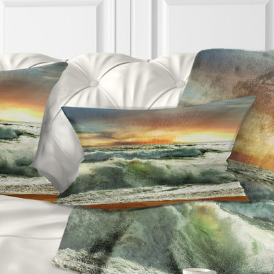 Coussin Rush Waves in Evening Beach - Sea & Shore
