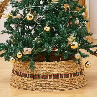 Christmas Tree Collar, Holiday Woven Tree Skirt