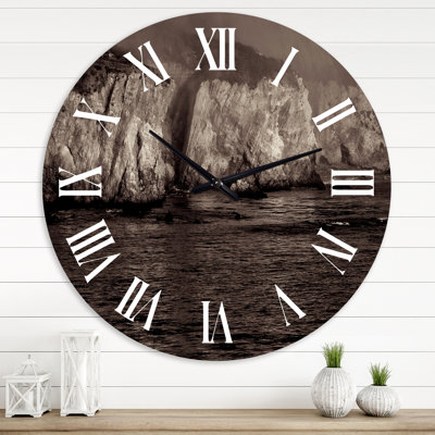 Gold Cliff In The Fog - horloge murale moderne