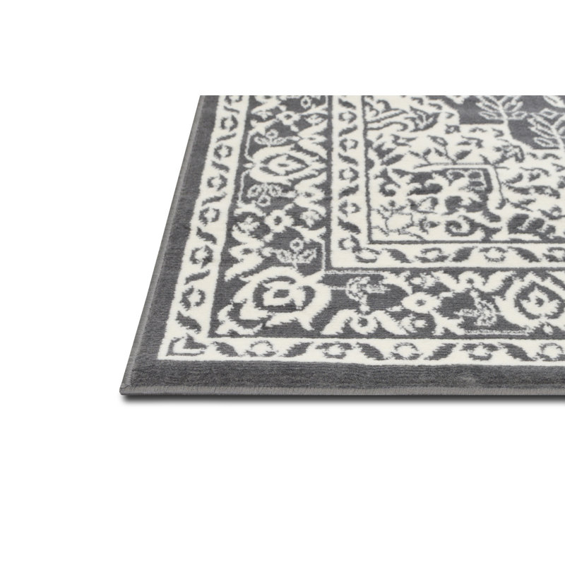 Mathieson Oriental Indoor Rug, Rectangle 5' x 7'