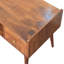 Table basse surélevée en châtaignier