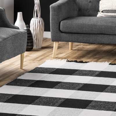 Donnelsville Checkered Indoor Rug