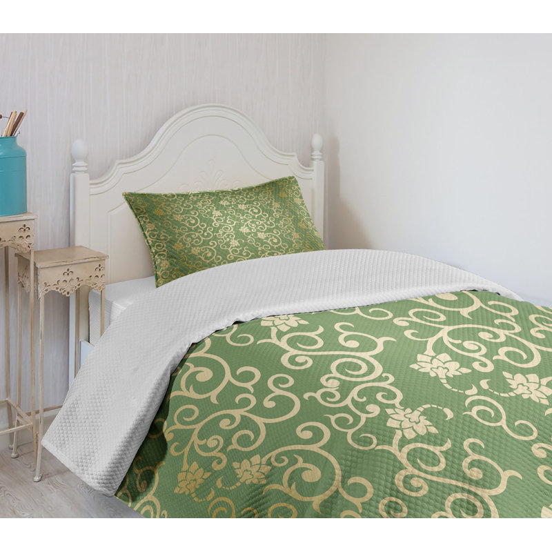 Green and Yellow Floral Twin Quilted Bedspread Set