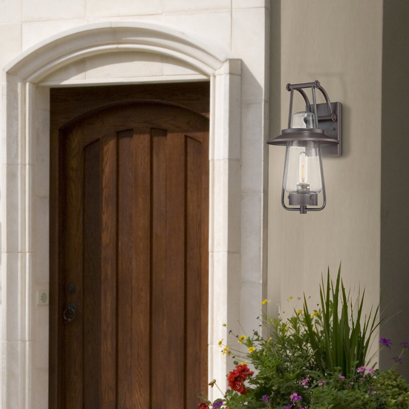 Lanterne murale d'extérieur Edwyn, H 16,5 po x l 9 po x P 10 po