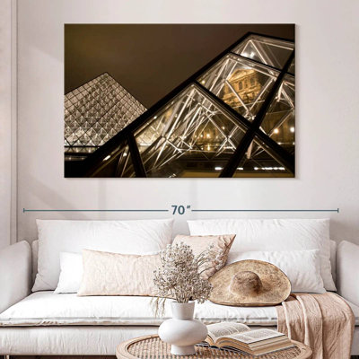Lilie The Amazing Louvre After Dark II