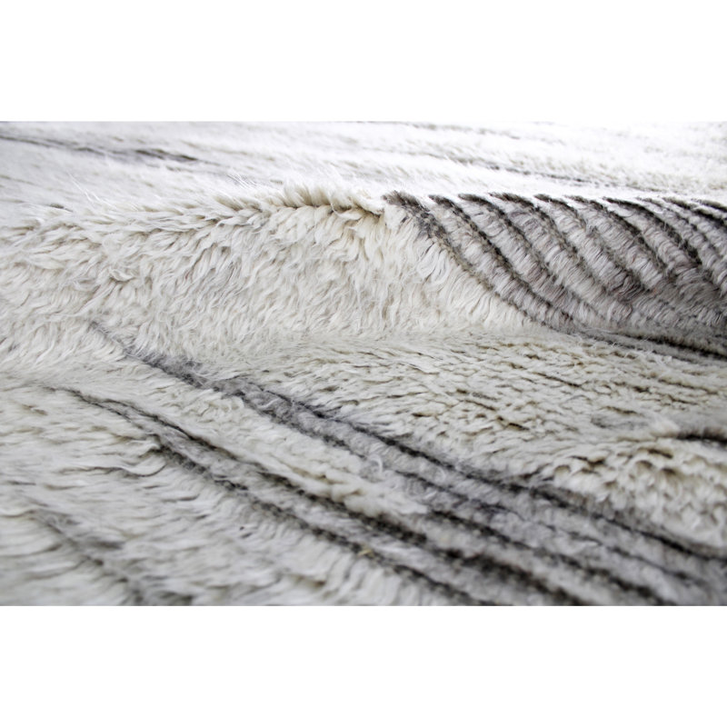 Moroccan Wool Area Rug, No Pattern and Not Solid Color, Rectangle 8' x 10'