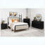 Structure de lit tapissier grand crème et noir, mobilier de chambre à coucher moderne à contraste