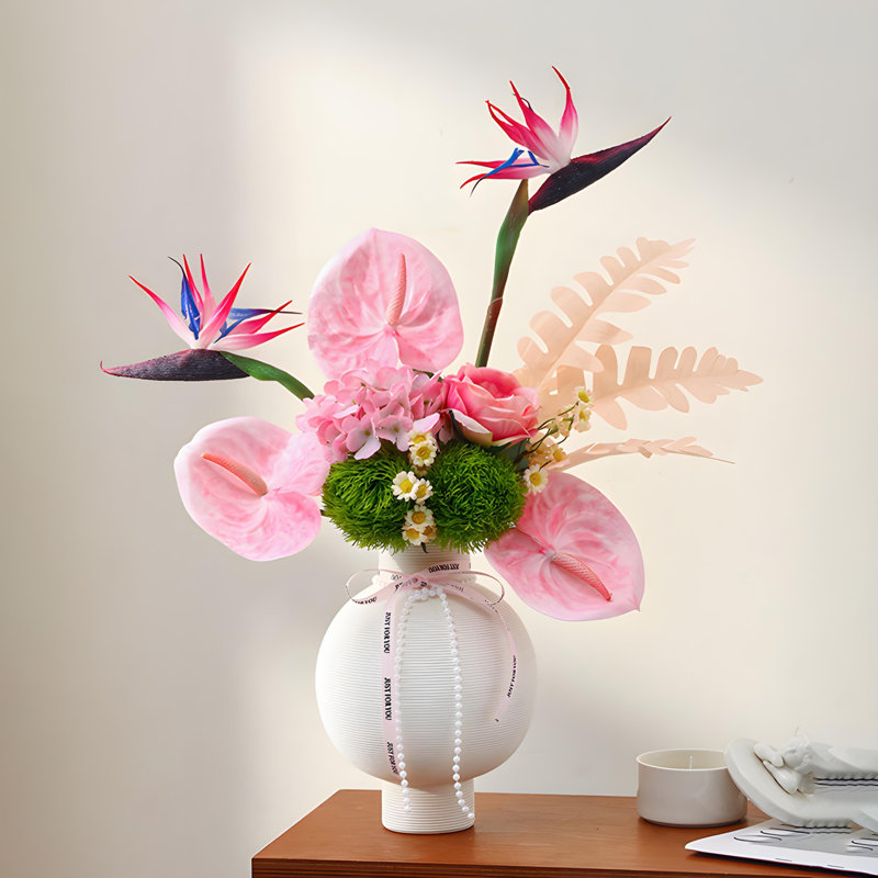Ornements de fleurs simulées