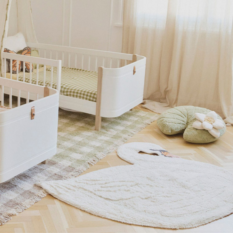 Washable Swan Rug