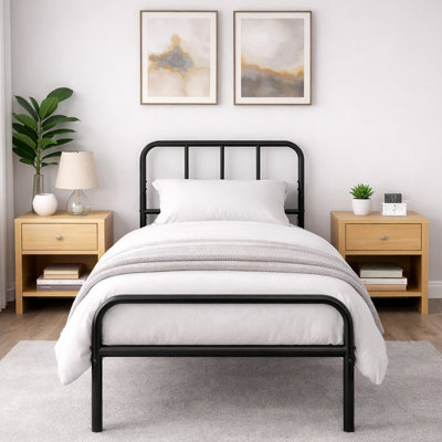 Charlesworth Metal Bed