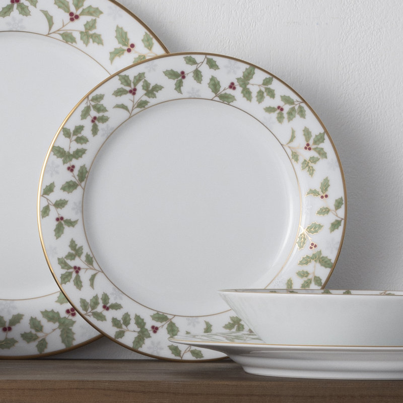 Ensemble de 4 assiettes à salade Noritake Holly & Berry Gold, 8 1/4 po