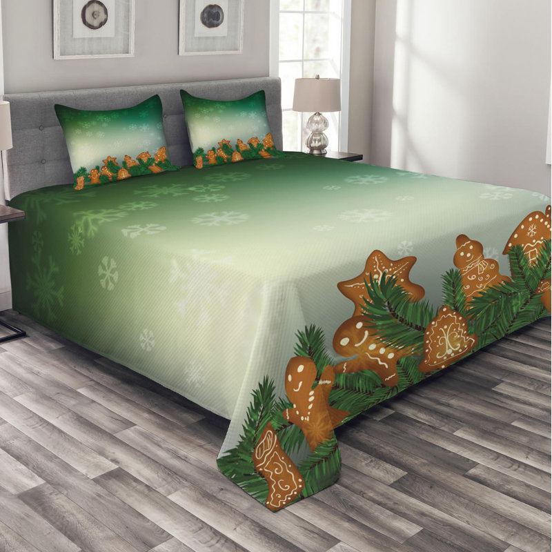 Traditional Coverlet, King Coverlet + 2 Shams