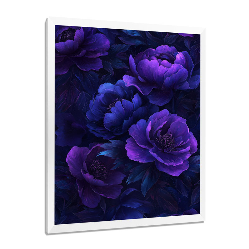 Itasca - Floral Canvas Wall Art, H 40 po x l 30 po, Reproduction encadrée sans passe-partout, Blanc
