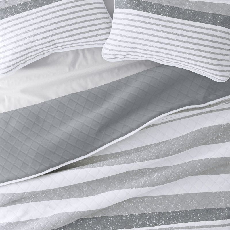 Becky Cameron Quilt Set, King Quilt + 2 King Shams