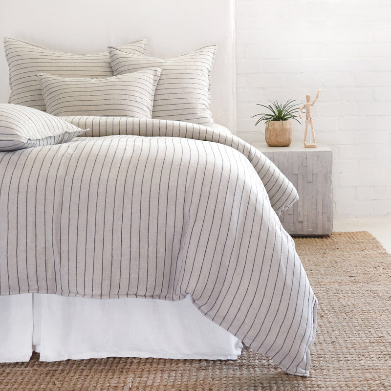 Blake King-Sized Linen Duvet Cover in Flax and Midnight
